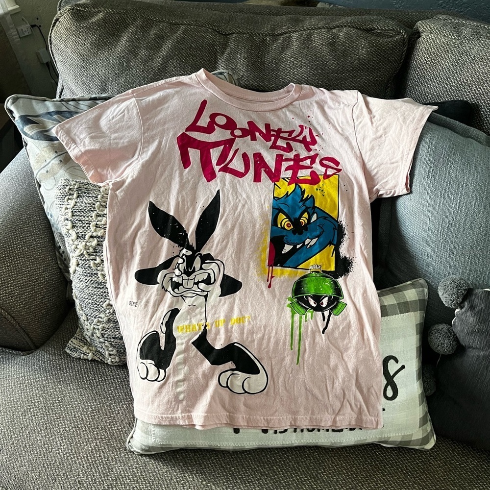 Warner Bros. Pink Women’s T-Shirt​​​